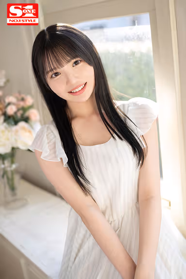 [VR] VR NO.1 STYLE <Chinna Nakamori> Unleashed: One look and you won't forget her charming idol smile! Introducing former celebrity, Shinna Nakamori. gallery