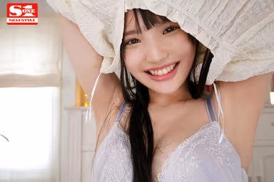 [VR] VR NO.1 STYLE <Chinna Nakamori> Unleashed: One look and you won't forget her charming idol smile! Introducing former celebrity, Shinna Nakamori. gallery