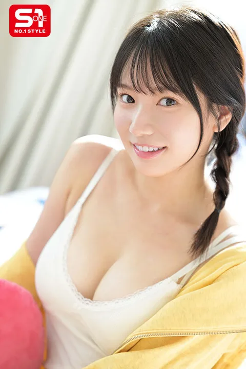 Talk a lot, laugh as much as you can, have sex every day... The mischievous, natural and too cute younger girlfriend who only shows it to me and the super dense and erotic live-in sex life where you love each other from the bottom of your heart Moe Sakakibara gallery