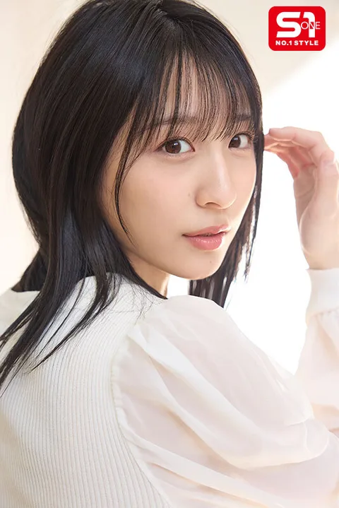 VR NO.1 STYLE Shinki Kisora Unleashed: The Most Talked-About University Student Gradle Girlfriend, and Their Lovable Lives Together gallery