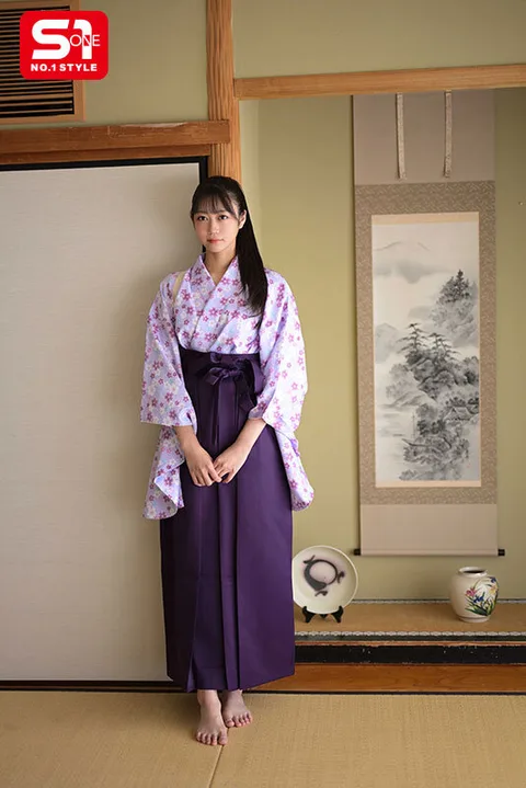 The Hakama beauty of the rival (competitive karuta) with whom I felt a sense of destiny is not a romantic who has a thousand years of love in her heart... but a 175cm tall Aoharu uniformed girl with beautiful legs who is a "I want to see you = I want to have sex" super adulterous sexual desire monster. Mitsuha Asuha gallery