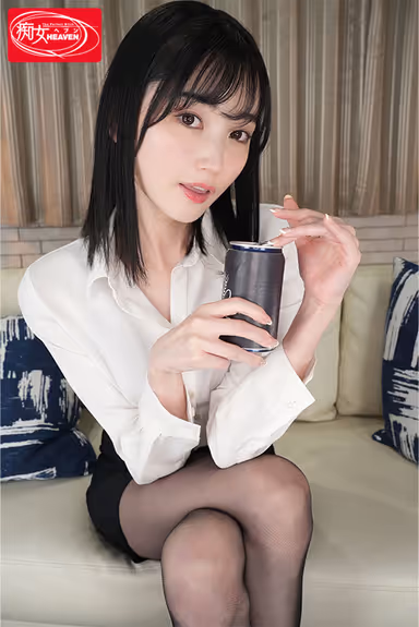 VR] Lascivious Heaven and Miyasako member's dream collaboration! I was molested in a shared room with a drunken female boss. VR: The original, special angle cowgirl position on the ceiling! Momo Honda gallery