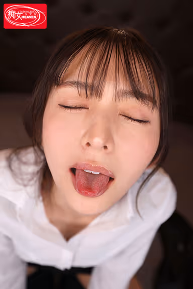 [VR] Izumi Izumi, my usually strict female boss, turns into a kissing fiend when she gets drunk. I, her subordinate, was dominated by her in the shared room—riding me in the cowgirl position until morning, ending with a creampie… Izumi Izumi gallery