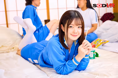 VR] Playing King's Game with That Girl You Have a One-Sided Love for on a School Trip When the guards came and we jumped into the futon together... Riko Hashimoto gallery