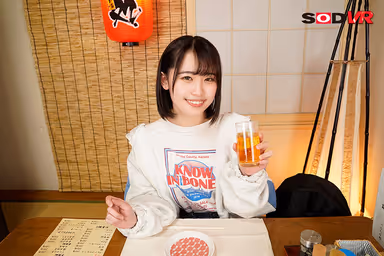 VR] Ai Nozase misses the last train and spends the night with a senior at her part-time job who has a peculiar Aomori accent... She gets tipsy, kisses him, and has Nakadashi Sex with him! gallery