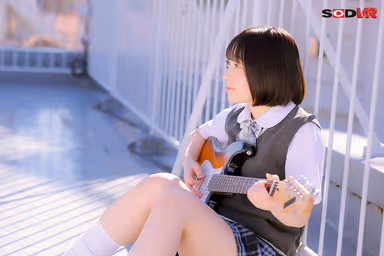 VR] A student of the light music club where I am an advisor confesses to me, "I've always had a crush on you, Sensei..." Miko Kojima gets kissed and fucked in an empty clubroom in the middle of summer by Miko, who has become a beggarly kisser. gallery
