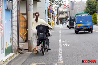 VR] [Tracking Perspective] Abducting and Nakadashi R**e VR of a Mamacita Wife Who Just Gave Birth and Has Double the Sexual Desire gallery