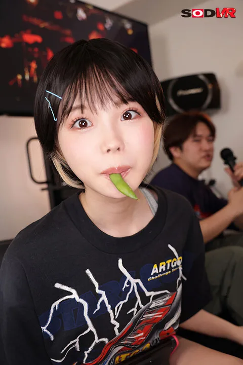 Ichika, the best girl in bijou, had doggy sex with everyone in the circle who was drunk and sleeping at karaoke so they wouldn't find out... #Boyish #KaraokeSex Ichika Matsumoto gallery