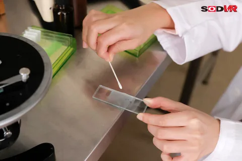 Science: The Micro World of Sperm Experiments After School by a Science Teacher V R Kana Misaki gallery