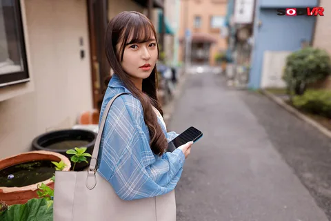 "Eh, is it him...?" I met a college student (21) who likes good-looking guys on a matching app, and she told me her photo was fraudulent and ran away from me. The first time I saw this video, I was so disgusted by her sudden and salty response that I followed her and r**ed her to get her to understand. gallery