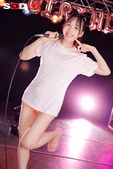VR] Underrated Underground Idol's Big Ass Fan Service - I was the only fan who gathered at her birthday concert. gallery