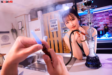 VR] [8K] Jun is a slightly naughty sister who works at a shisha shop. She has a whimsical personality and is ready to pull out of the water depending on her mood. Jun Suehiro gallery