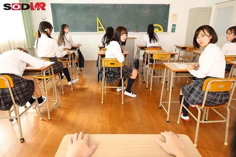 Shin - School Cleaning Time - Classroom, Corridor, Rags and Pantsira VR gallery