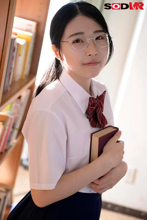 Ms. Minazuki, a simple and serious library board member, is actually a dirty and perverted woman. She is a very dirty and perverted woman! Hikaru Minazuki gallery