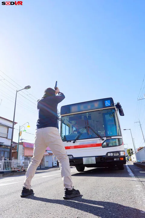 VR】【8K】【Ultra-Real Experience】Bus hijacking VR *7 victims: college girl / mother and daughter / female student / housewife gallery