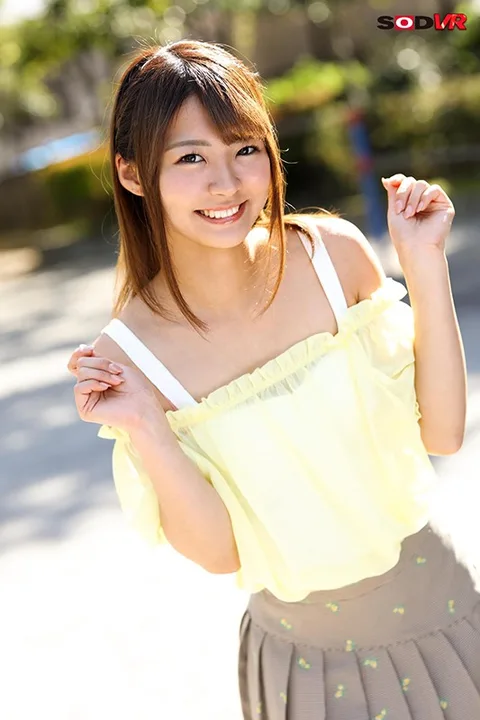 Your Girlfriend Is The Sensitive Type Who Will Cum Immediately, But Every Time She Cums, She's Embarrassed To Admit That She Pisses Herself Silly! She Was Squirting So Much That The Bed Was Soaked During All That Cum-Filled, Lovey-Dovey Sex Natsu Tojo gallery