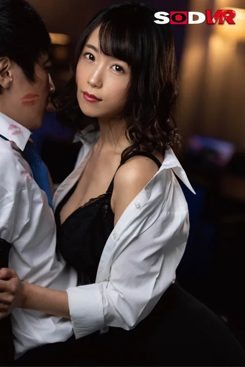 I'm About To Be Married, And I'm On Cloud Nine, But Her Lips Are Driving Me Crazy! A Kissing Fiend Lady Boss Is Committing Licking And Kissing NTR gallery