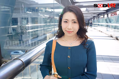 [VR] (Evolutionary POV) I Met The Horny Wife Of A Company President While Using This Wearable VR App. So We Went On A Grownup Day Date. And Then We Partied Hard And Wet To A Hotel And Exposed Ourselves To Our Lusty Natures. Hikari 34 Years Old gallery