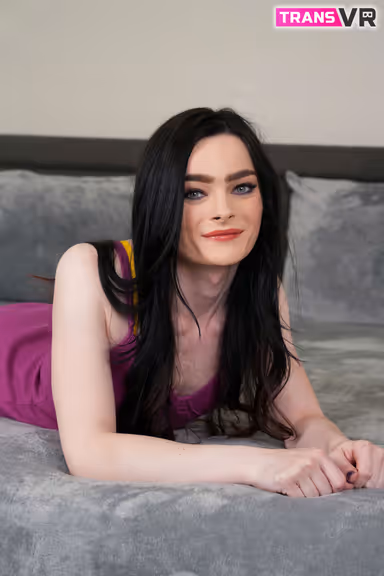 The Tight & Tiny Grace Iris! gallery