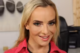 Piss Loving Secretary gallery