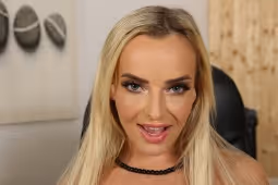 Piss Loving Secretary gallery