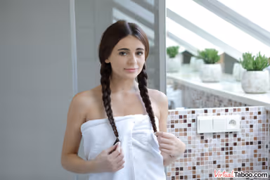 Taking Shower With Kate Rich gallery