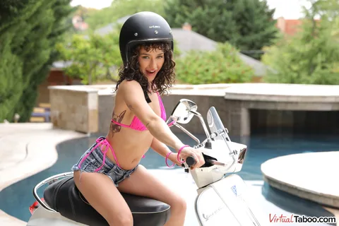 Welcum To Paradise gallery