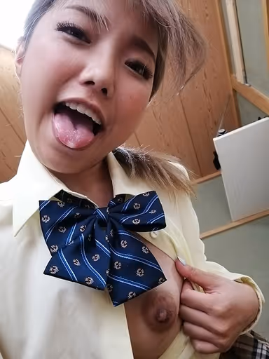[VR] A Sch**lgirl A Fetish Pictorial VR Video Yui Natsuhara gallery