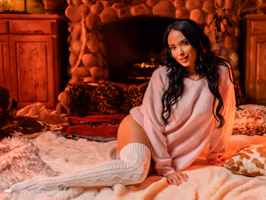 Cozy Night With Anissa Kate gallery