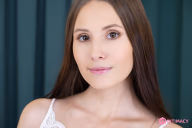 VRI 011 - Close-Up Beauty gallery