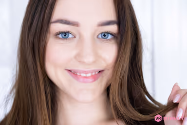 VRI 014 - Irresistibly close gallery
