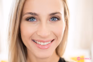 VRI 006 - Perfection Up Close gallery