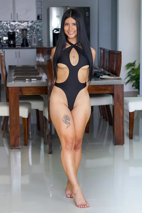 Exotic Temptress gallery