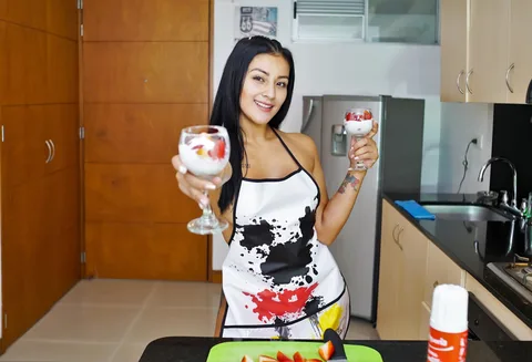 Strawberries And Creamed gallery